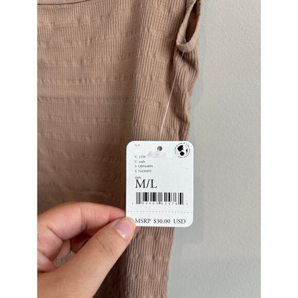 NWT Free People Intimately Square One Seamless Cami In Nude Size Medium/Large - Picture 4 of 6